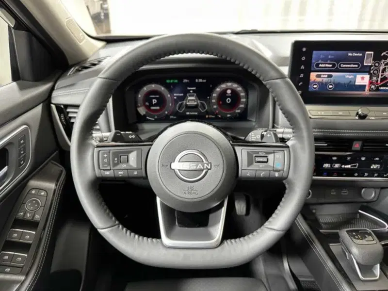 Nissan X-Trail nuova a Sondrio (4)
