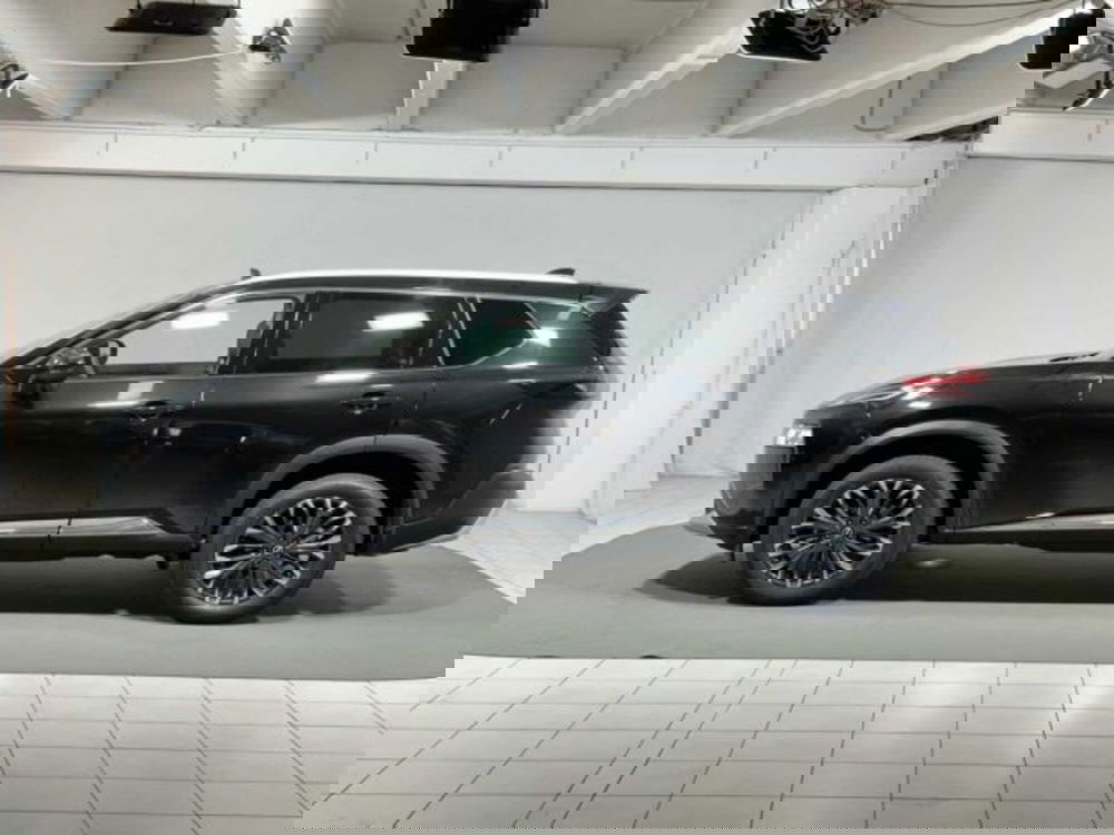 Nissan X-Trail nuova a Sondrio (2)