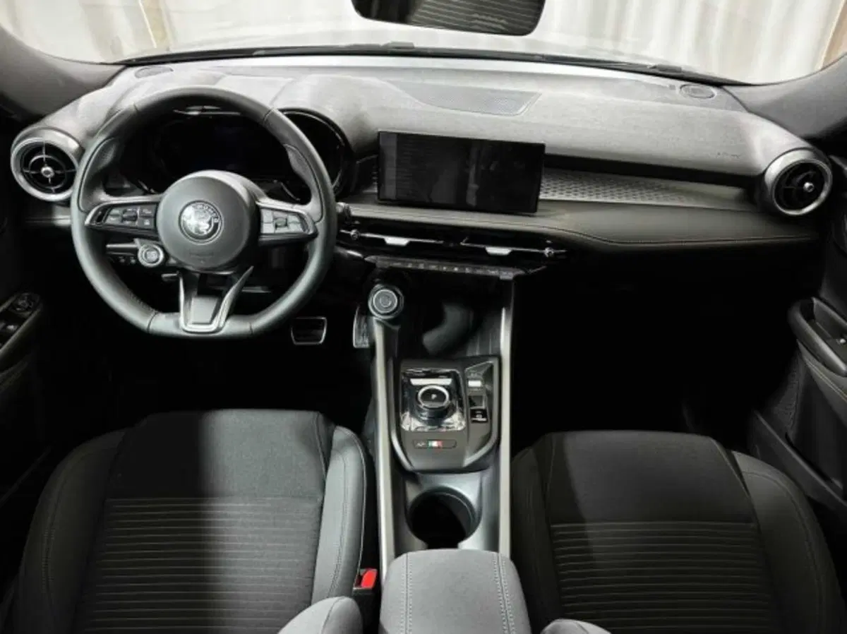 Alfa Romeo Tonale nuova a Sondrio (6)