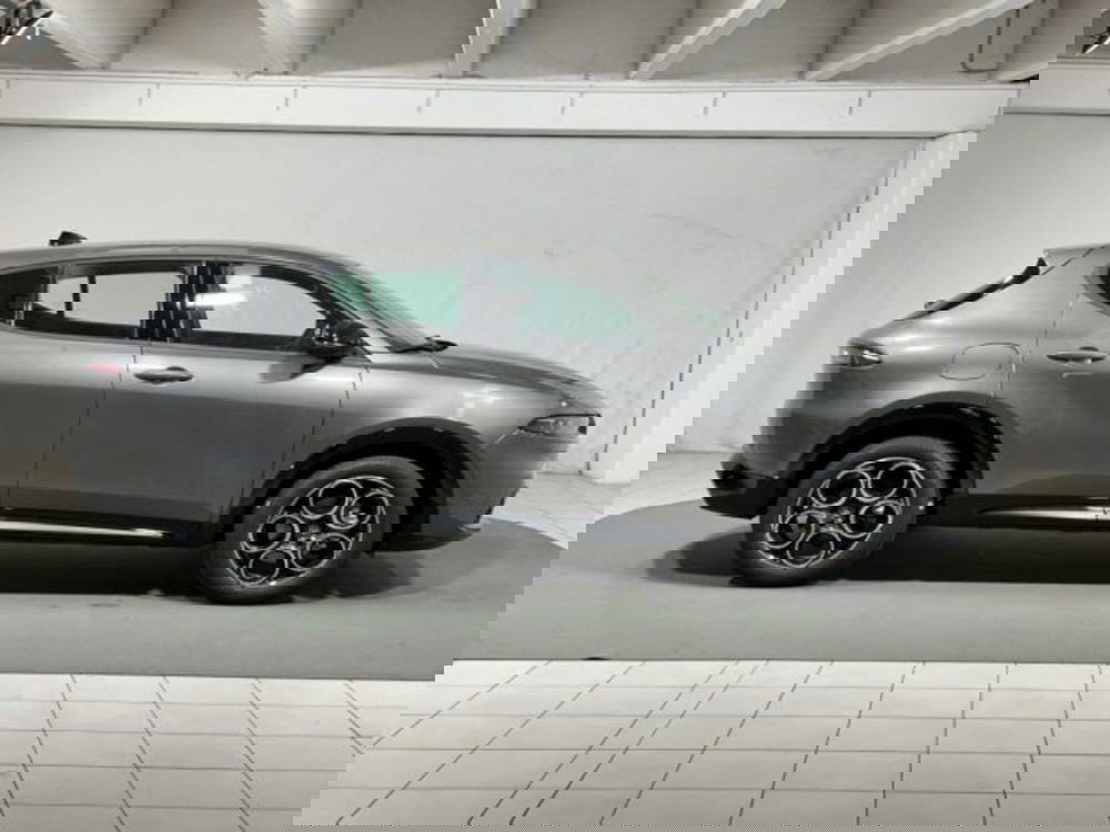 Alfa Romeo Tonale nuova a Sondrio (6)