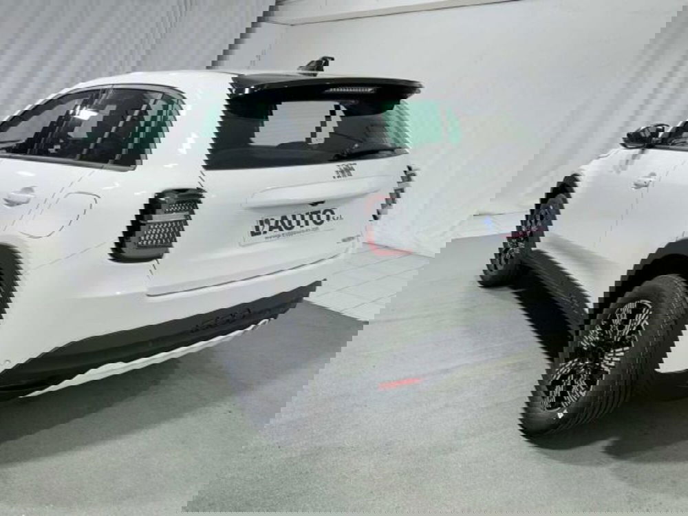 Fiat 600 nuova a Sondrio (3)