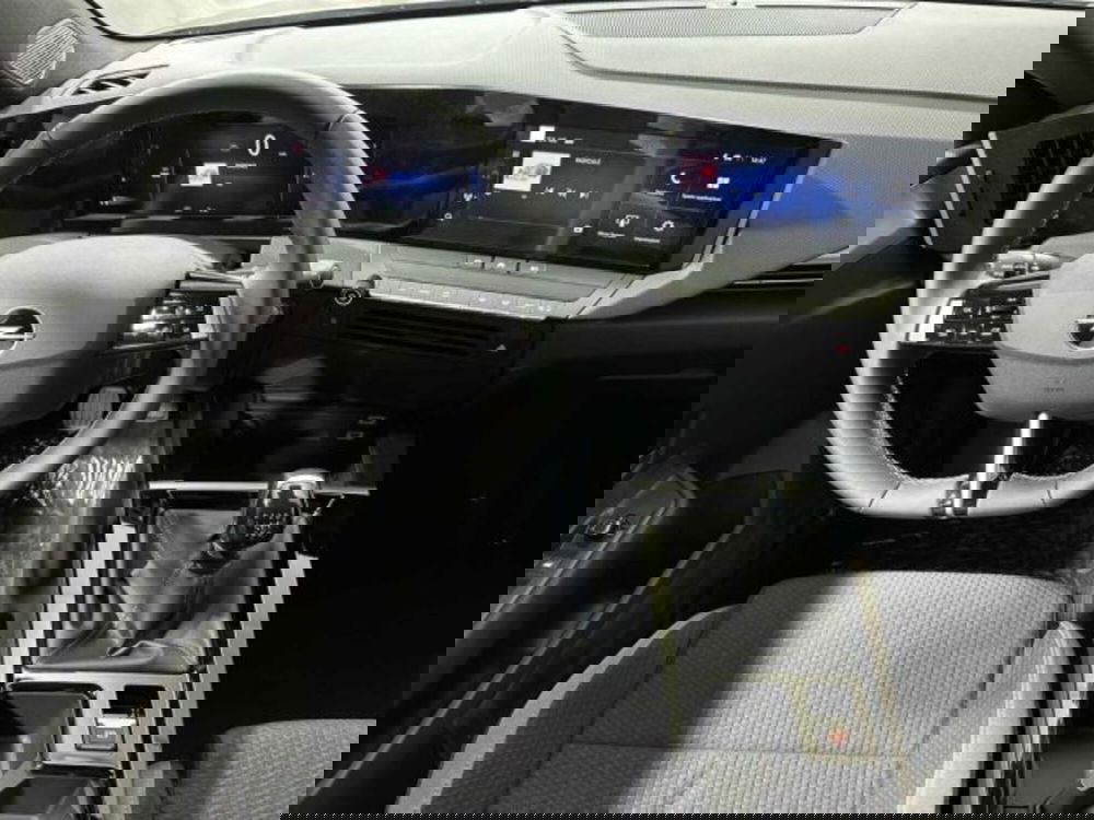 Opel Astra nuova a Sondrio (13)