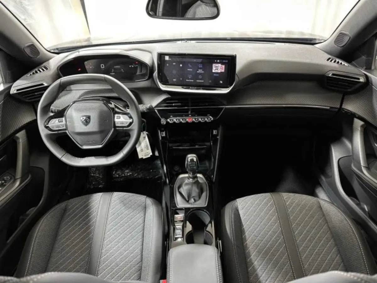 Peugeot 2008 nuova a Sondrio (6)