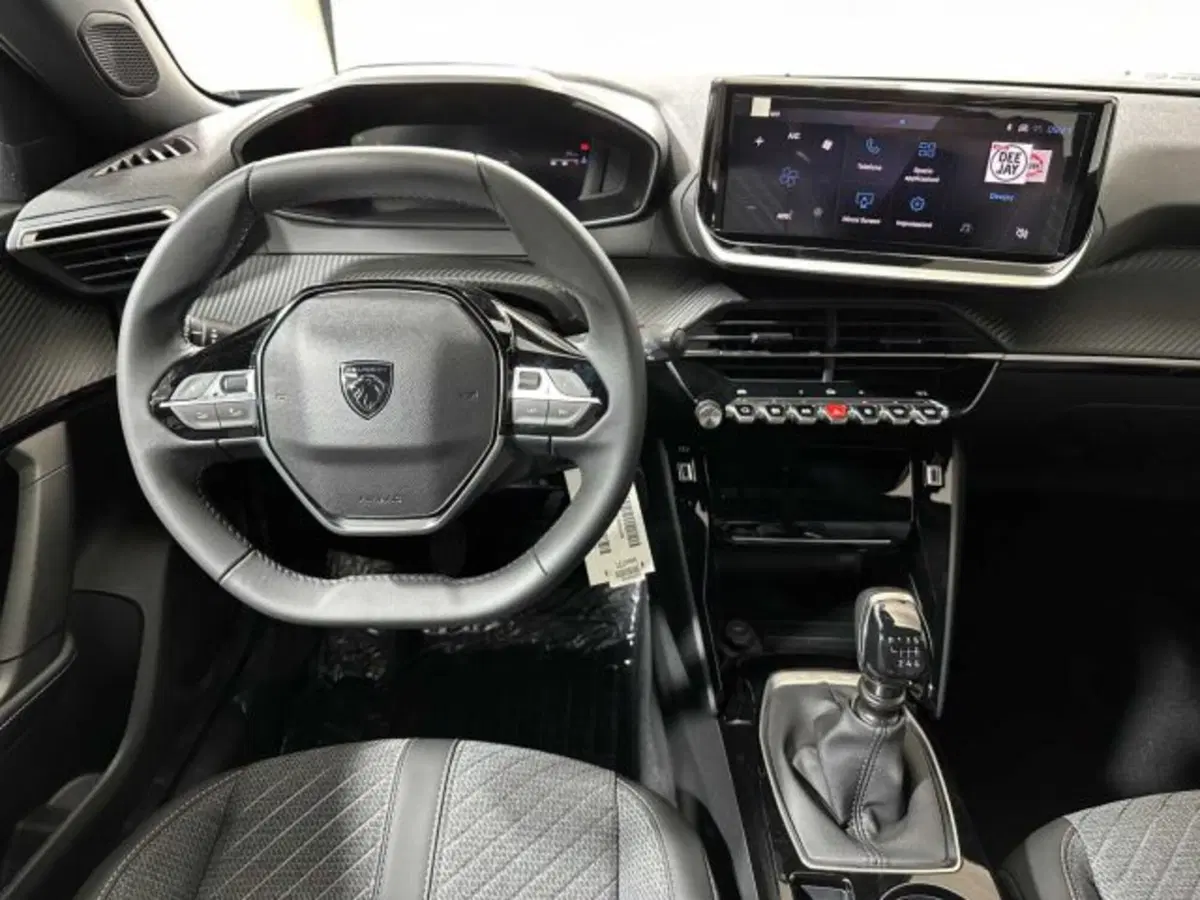 Peugeot 2008 nuova a Sondrio (7)