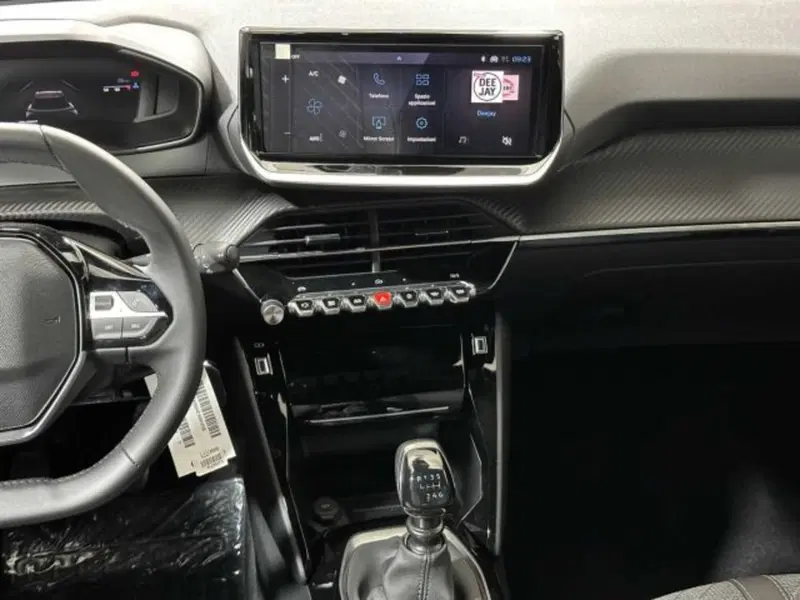Peugeot 2008 nuova a Sondrio (8)
