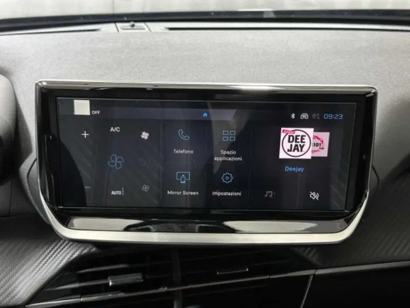 Peugeot 2008 nuova a Sondrio (11)