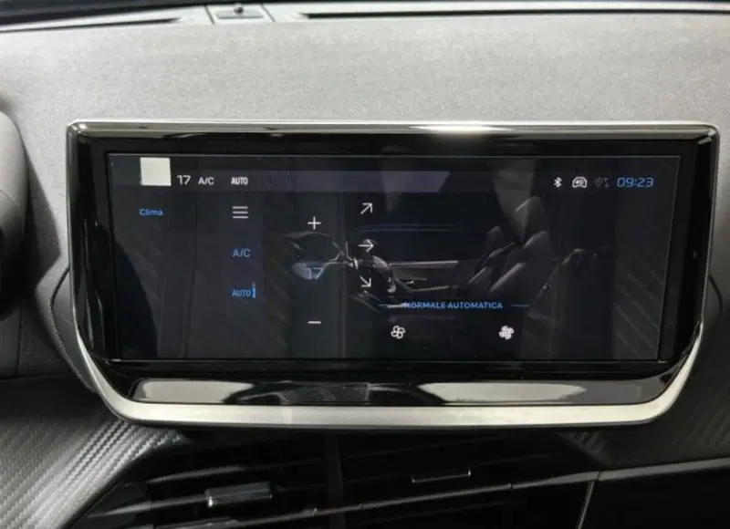 Peugeot 2008 nuova a Sondrio (12)