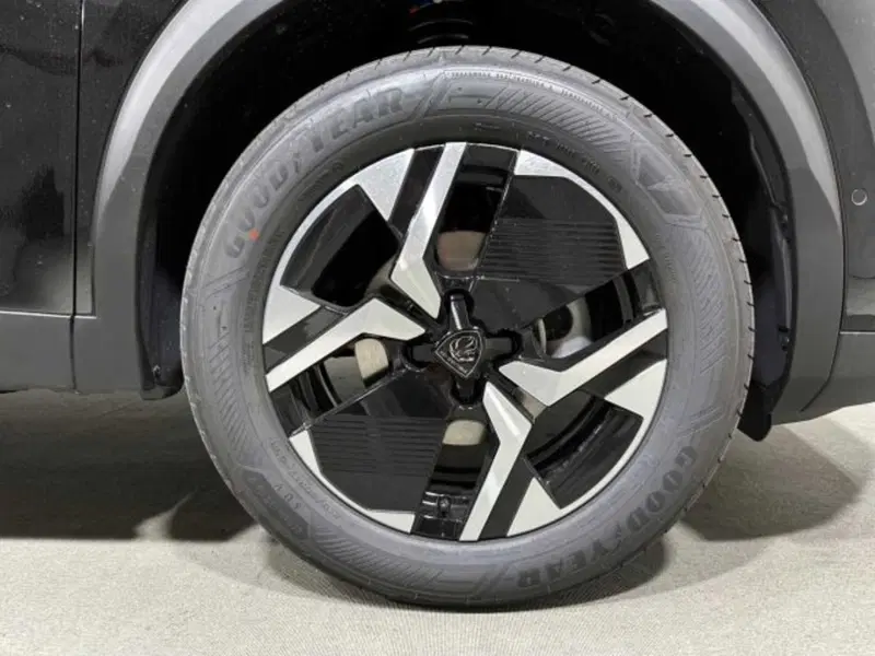Peugeot 2008 nuova a Sondrio (3)