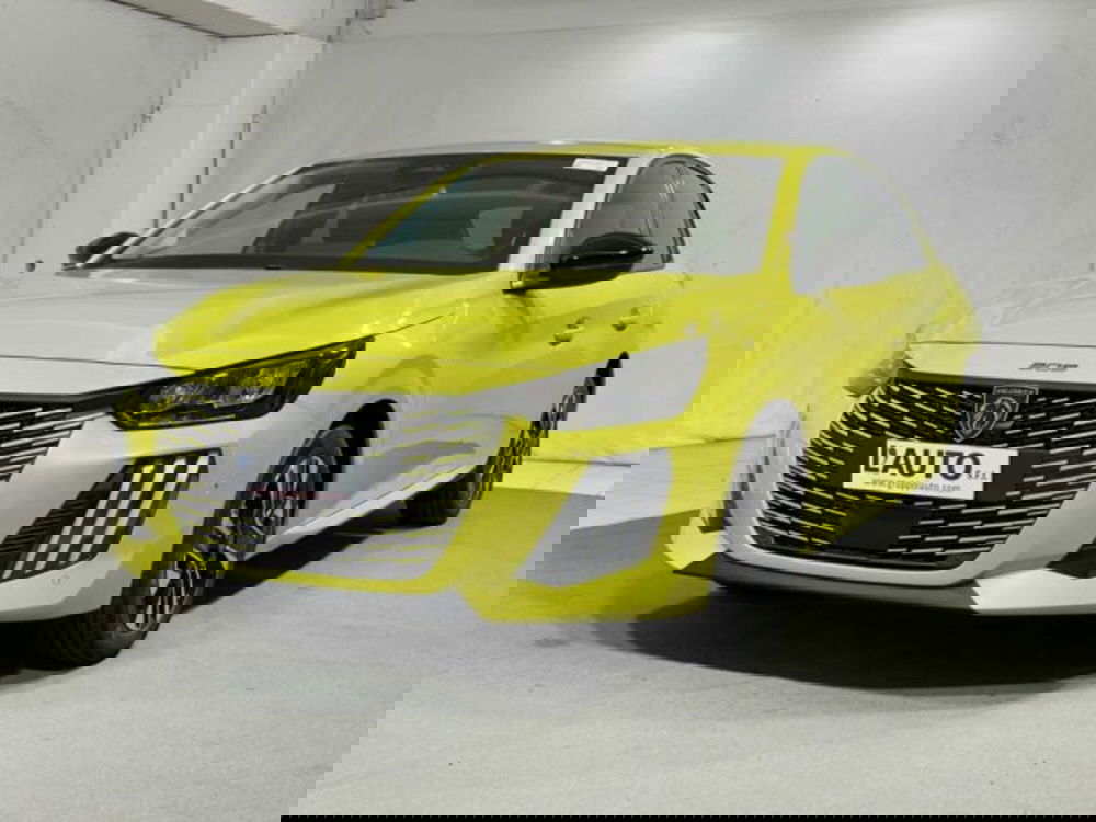 Peugeot 208 nuova a Sondrio