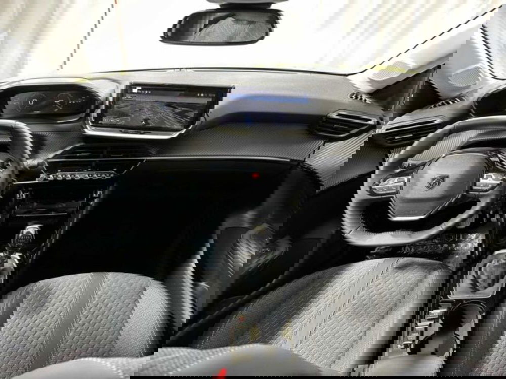 Peugeot 208 nuova a Sondrio (13)