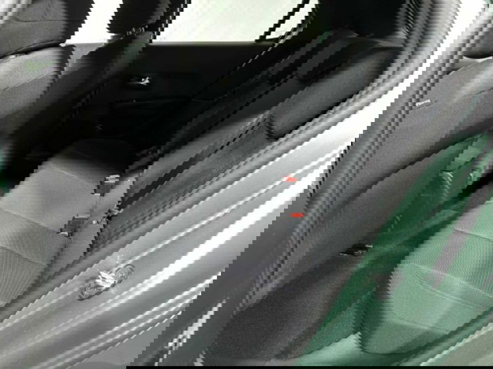 Lancia Ypsilon nuova a Sondrio (11)