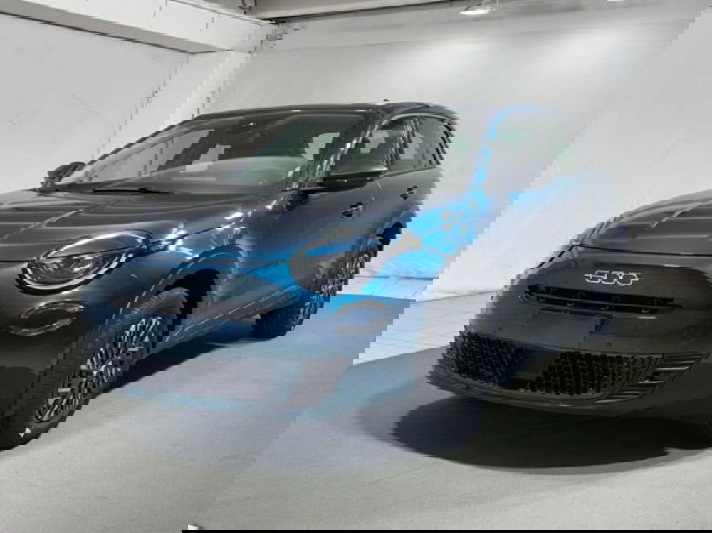 Fiat 600 nuova a Sondrio