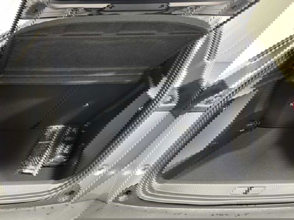 Peugeot 2008 nuova a Sondrio (15)