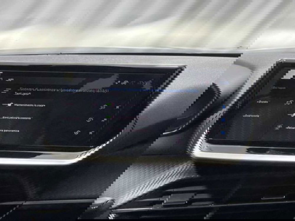 Peugeot 2008 nuova a Sondrio (19)