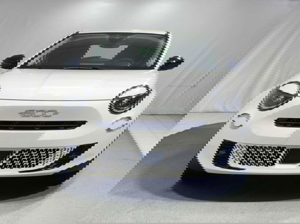 Fiat 600 nuova a Sondrio (8)