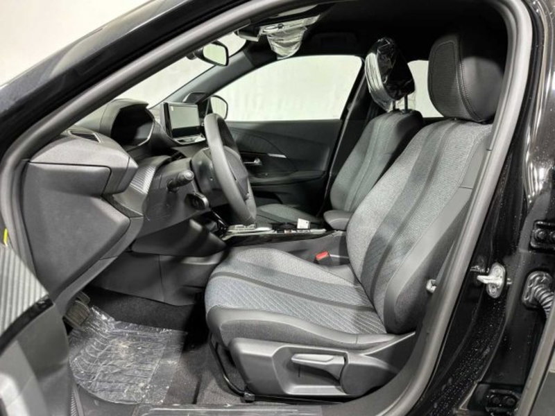 Peugeot 2008 nuova a Sondrio (10)