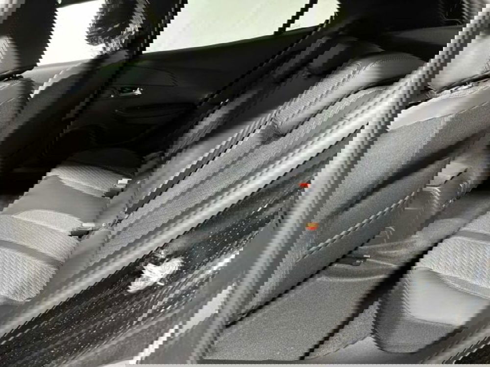 Peugeot 2008 nuova a Sondrio (11)
