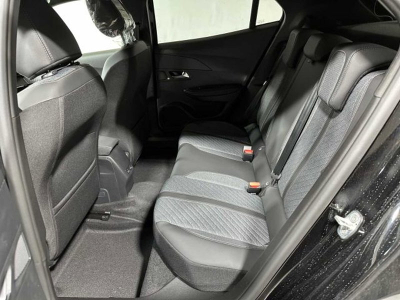 Peugeot 2008 nuova a Sondrio (11)