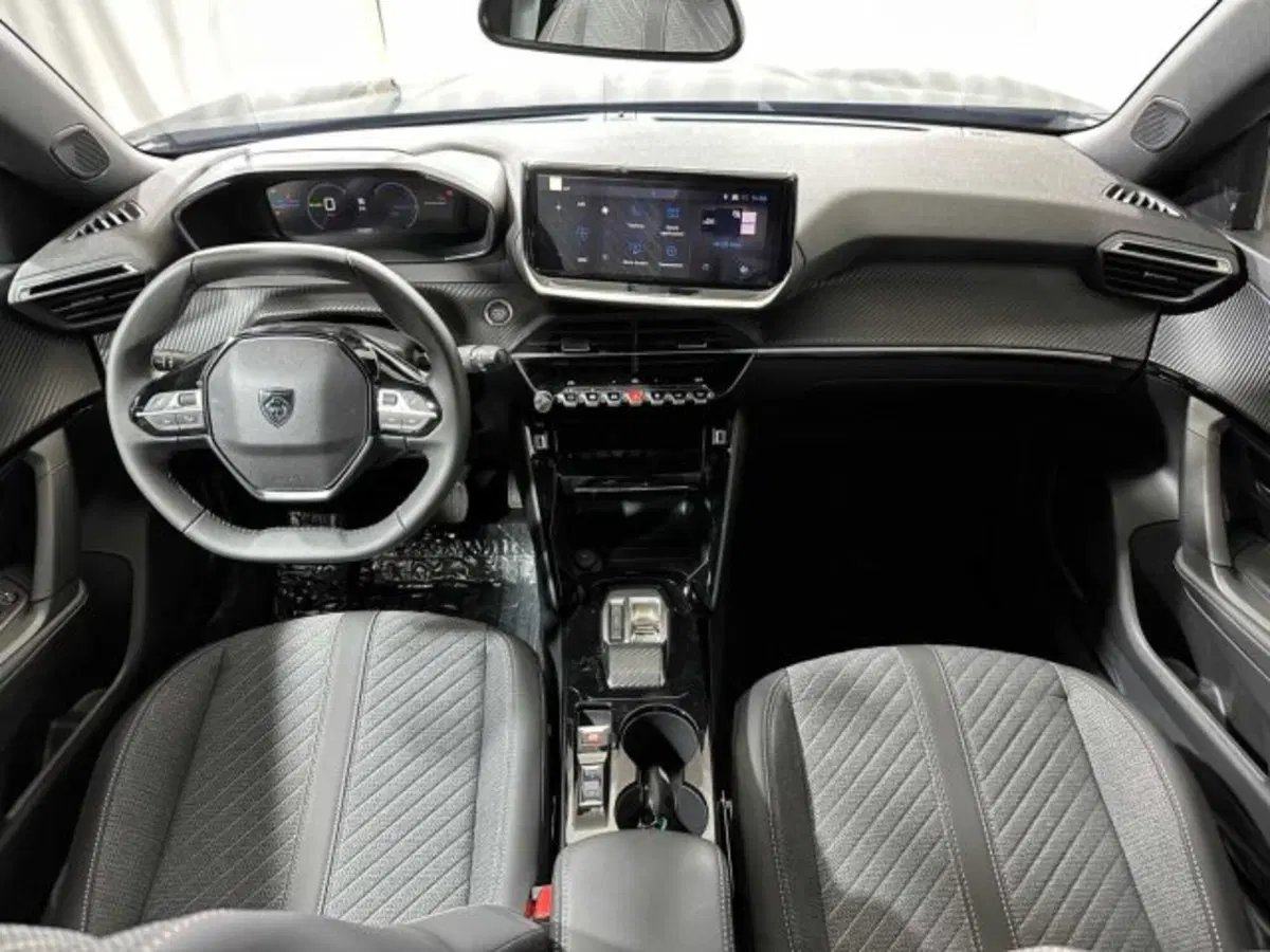 Peugeot 2008 nuova a Sondrio (12)
