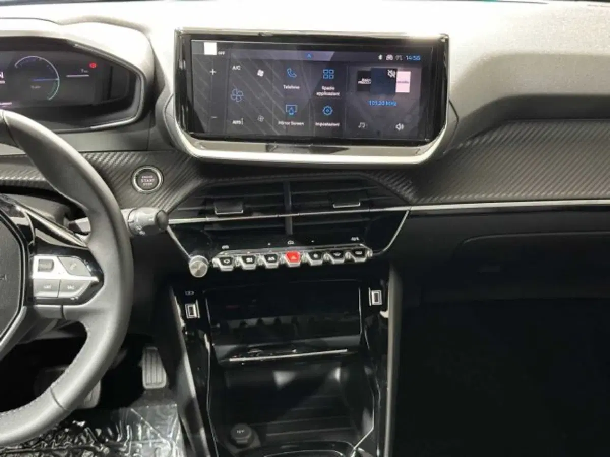 Peugeot 2008 nuova a Sondrio (14)