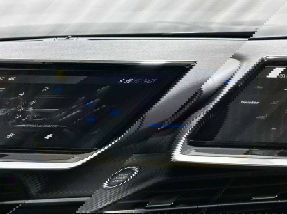 Peugeot 2008 nuova a Sondrio (18)