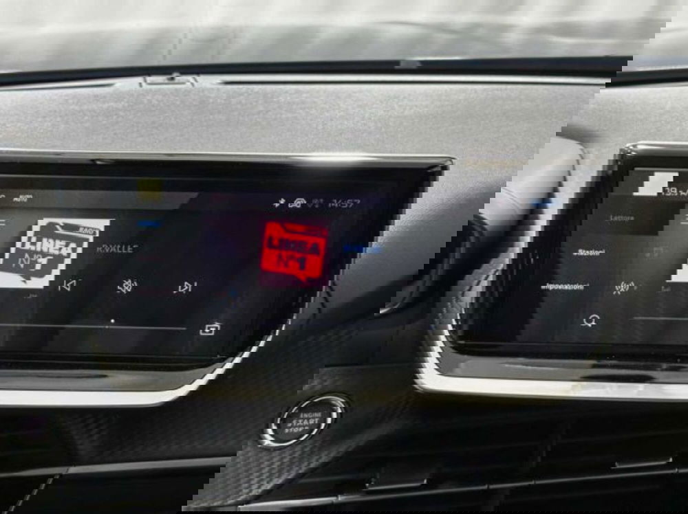 Peugeot 2008 nuova a Sondrio (19)