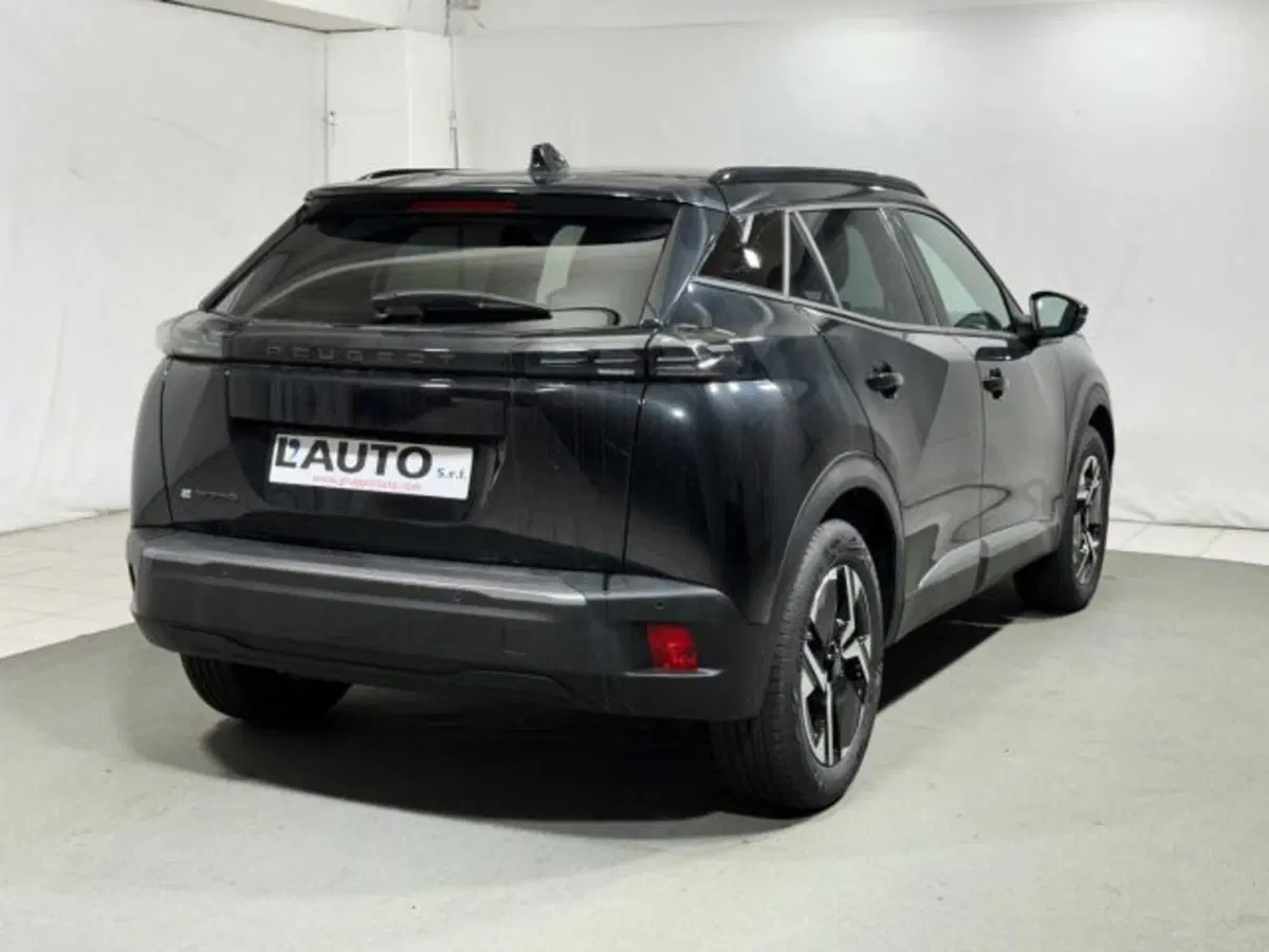 Peugeot 2008 nuova a Sondrio (5)