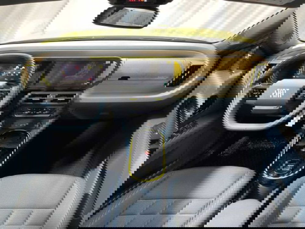 Fiat Grande Panda nuova a Sondrio (12)