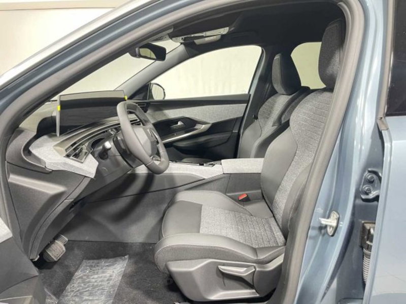 Peugeot 5008 nuova a Sondrio (3)