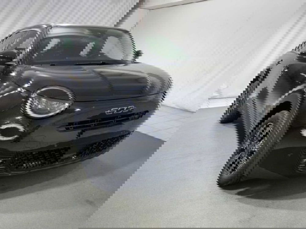 Fiat 600 nuova a Sondrio (7)