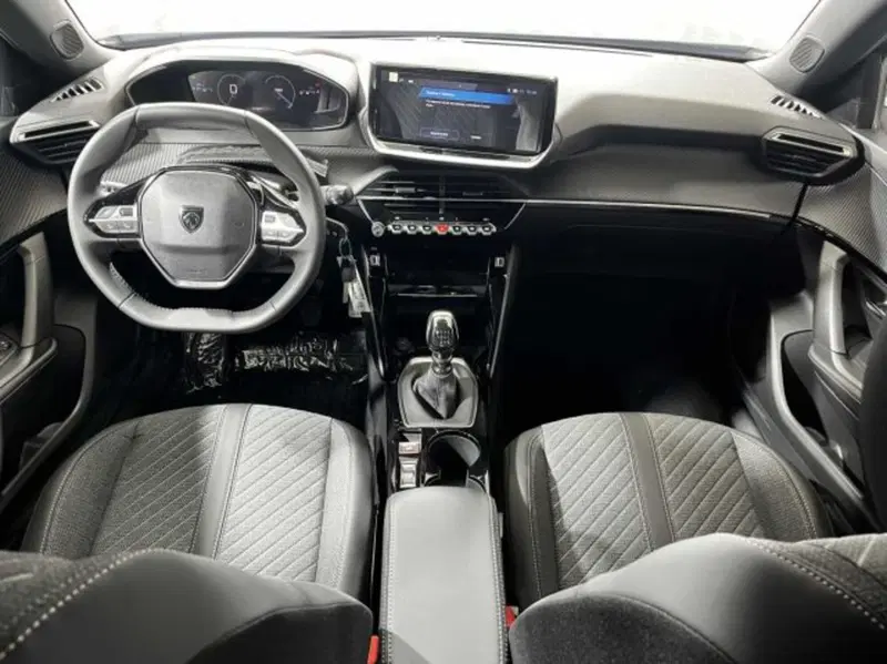Peugeot 2008 nuova a Sondrio (11)