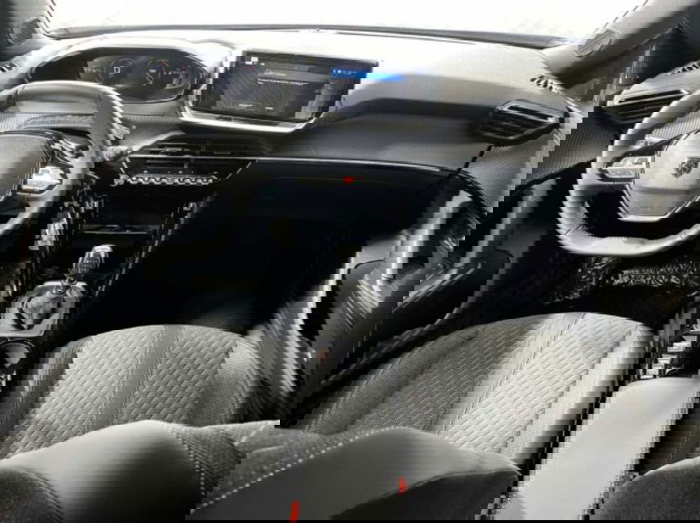 Peugeot 2008 nuova a Sondrio (12)