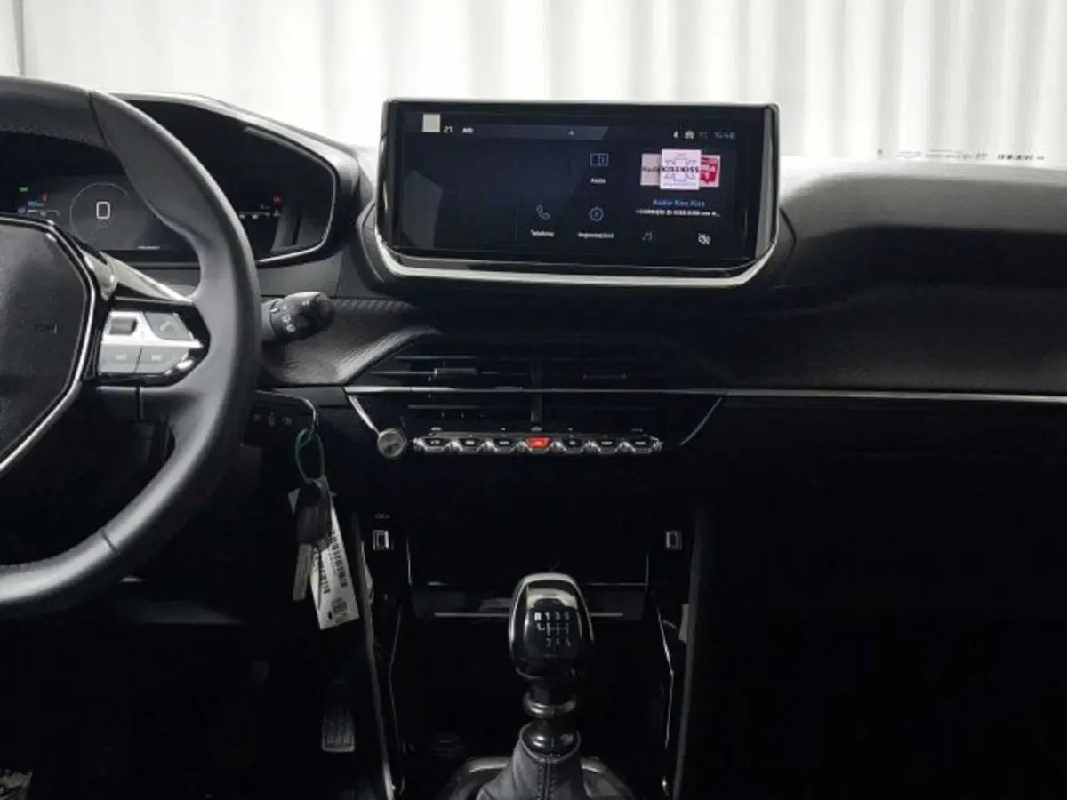 Peugeot 2008 nuova a Sondrio (12)