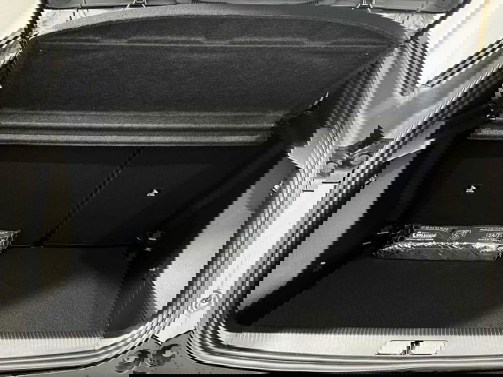 Peugeot 2008 nuova a Sondrio (15)