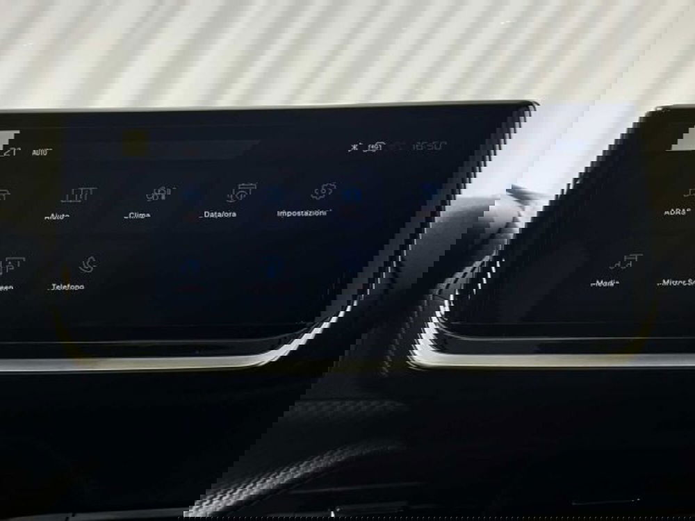 Peugeot 2008 nuova a Sondrio (18)