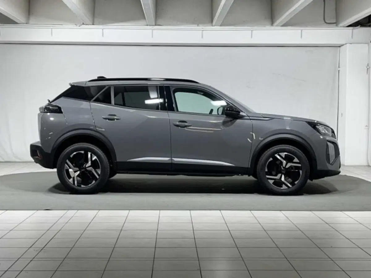 Peugeot 2008 nuova a Sondrio (5)