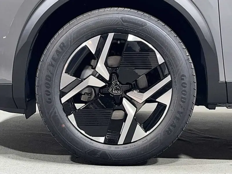 Peugeot 2008 nuova a Sondrio (8)