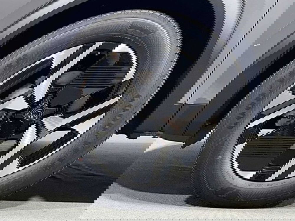 Peugeot 2008 nuova a Sondrio (9)