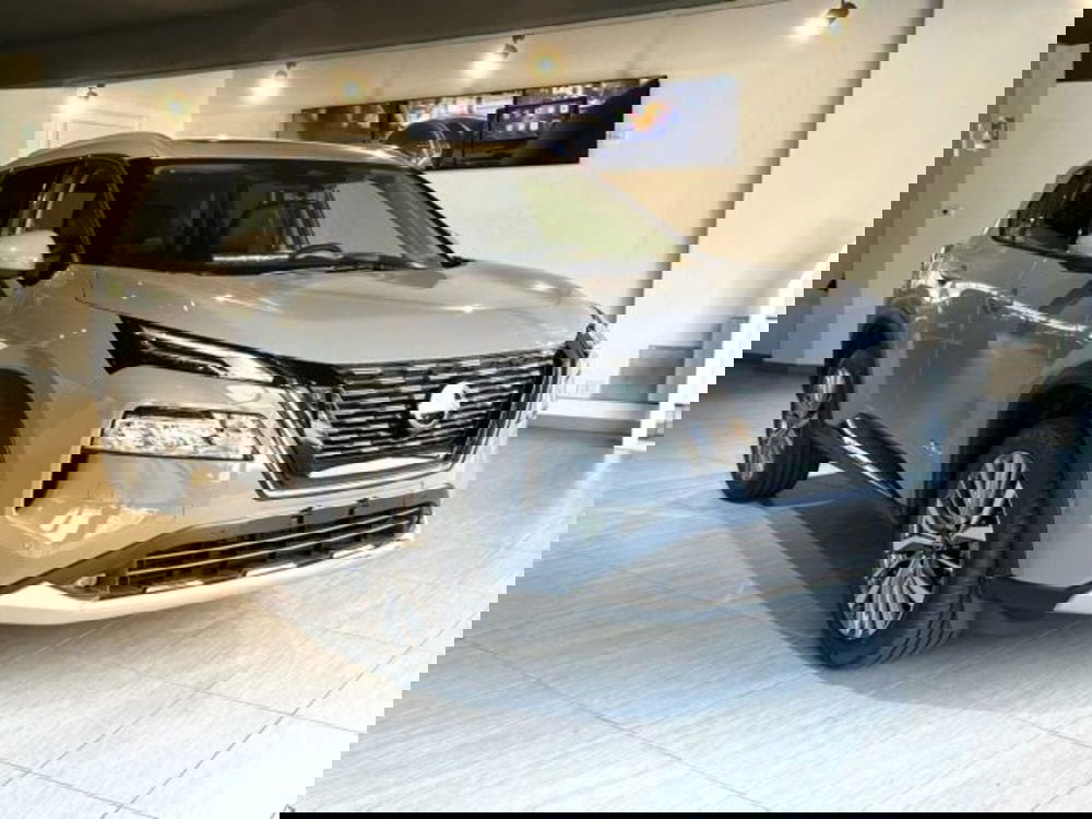 Nissan X-Trail nuova a Sondrio (7)