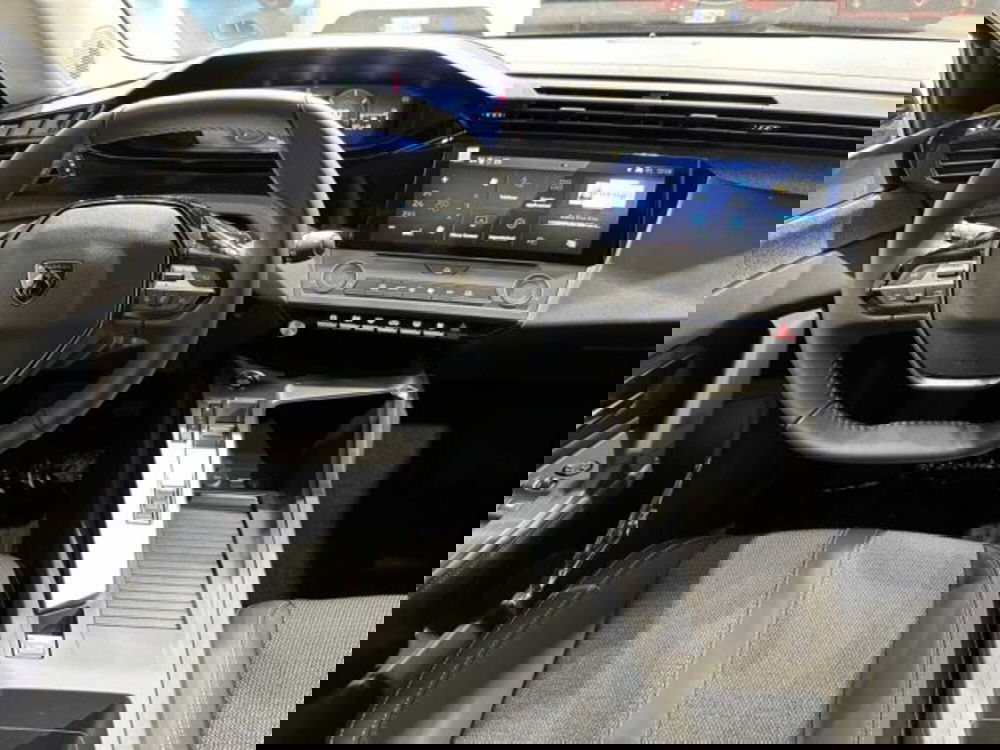 Peugeot 308 nuova a Sondrio (13)