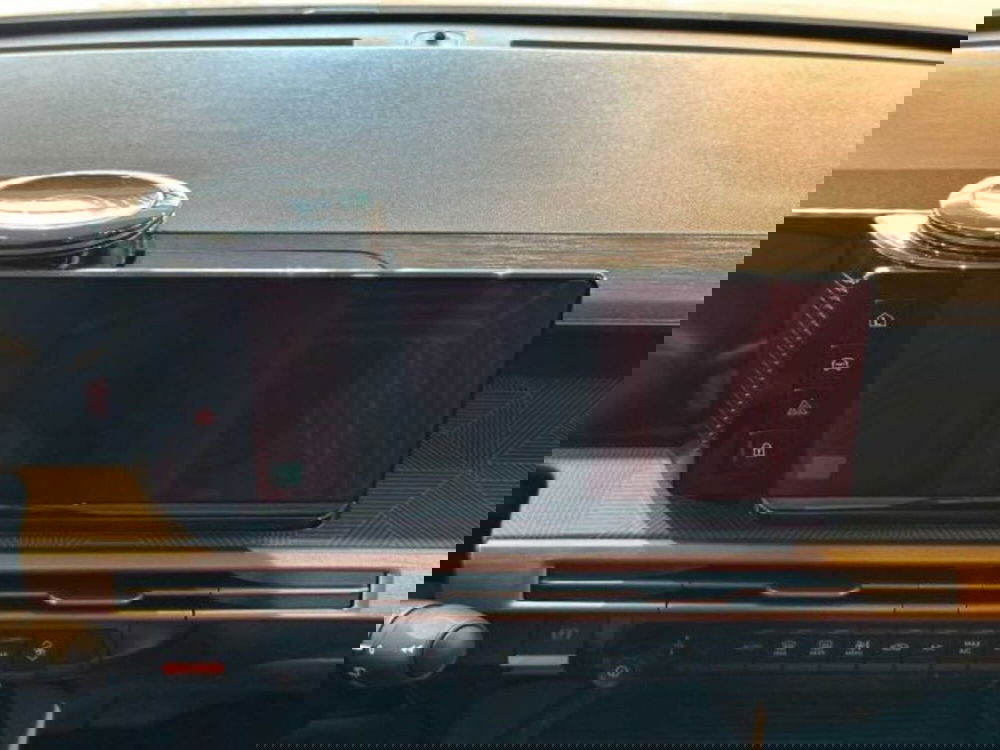 Lancia Ypsilon nuova a Sondrio (16)