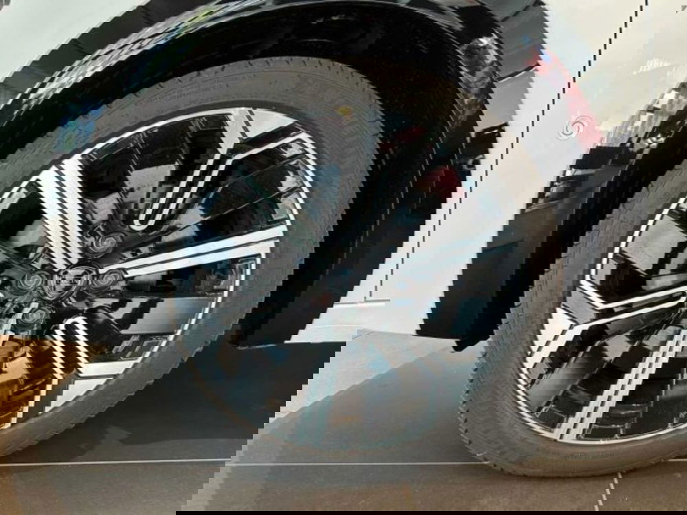 Lancia Ypsilon nuova a Sondrio (9)