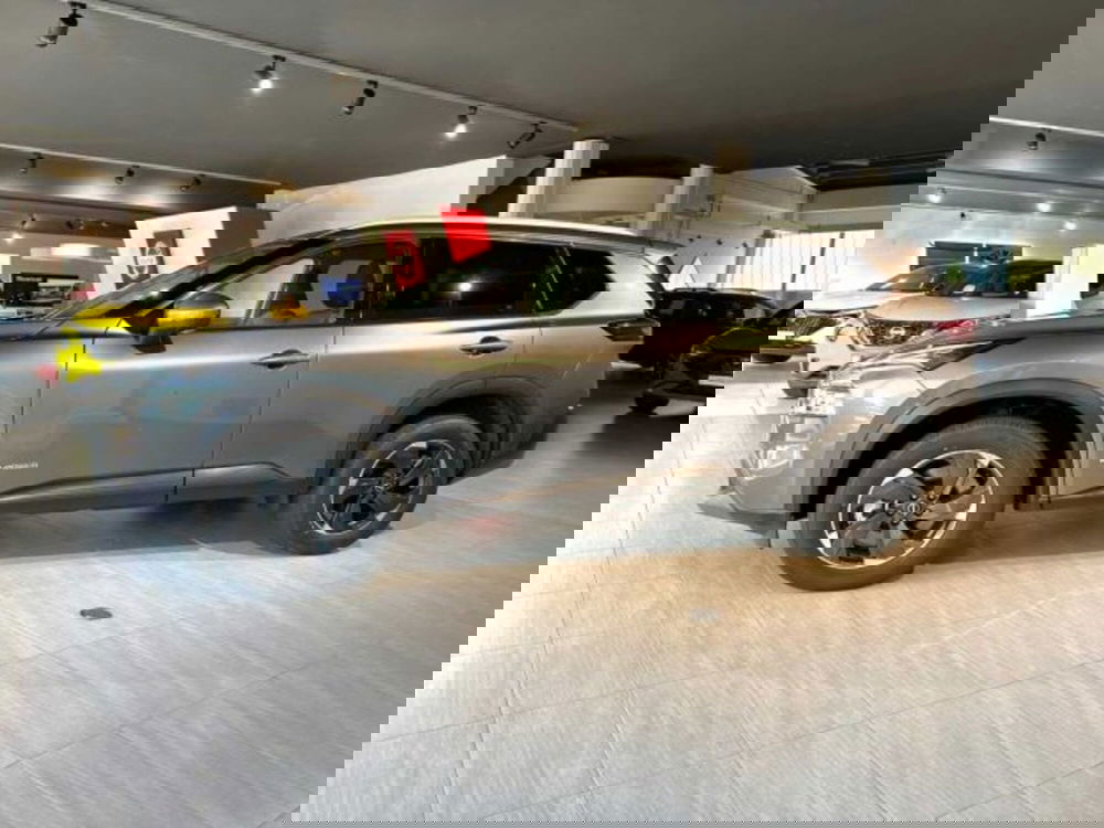 Nissan X-Trail nuova a Sondrio (2)