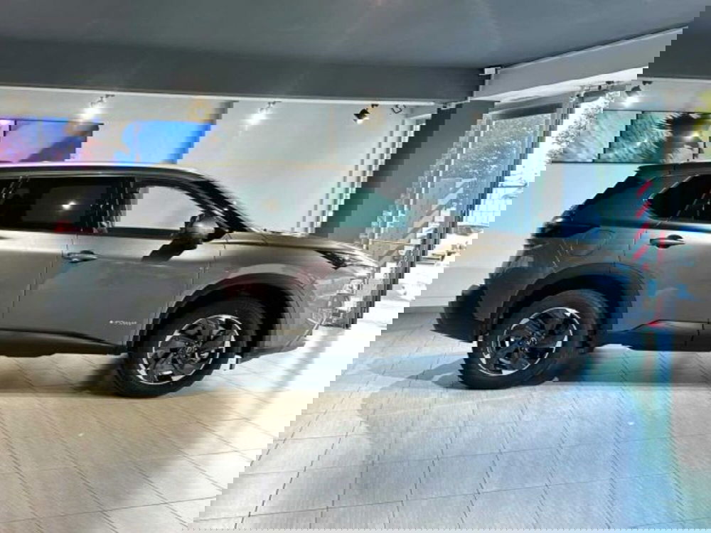 Nissan X-Trail nuova a Sondrio (6)