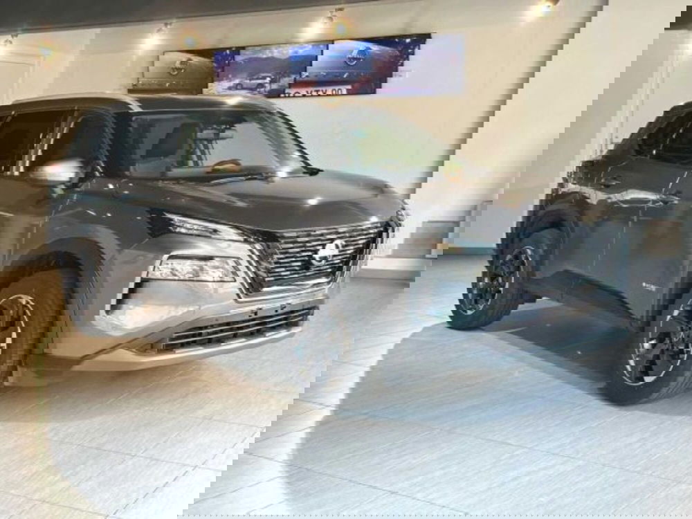 Nissan X-Trail nuova a Sondrio (7)