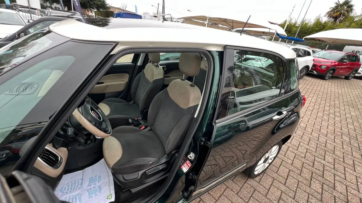 Fiat 500L usata a Como (11)