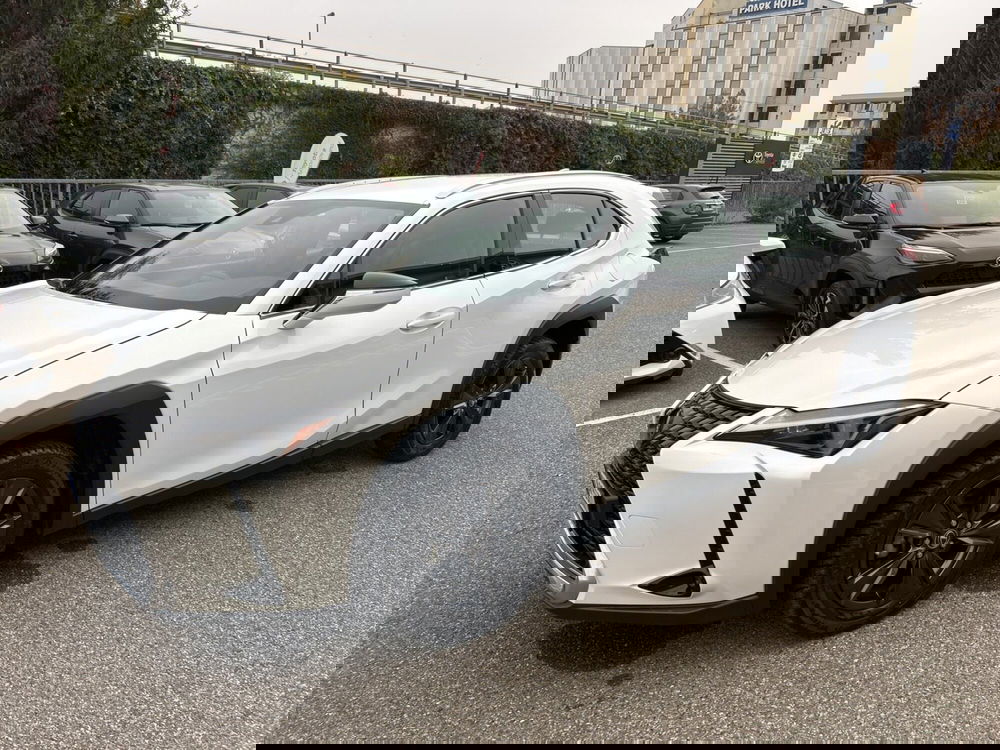 Lexus UX usata a Piacenza