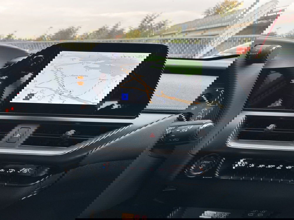 Lexus UX usata a Piacenza (16)