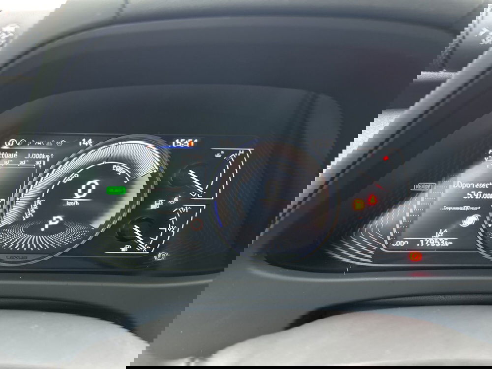 Lexus UX usata a Piacenza (17)