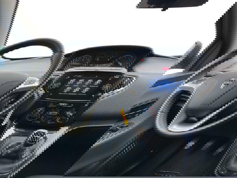 Lancia Ypsilon usata a Torino (11)